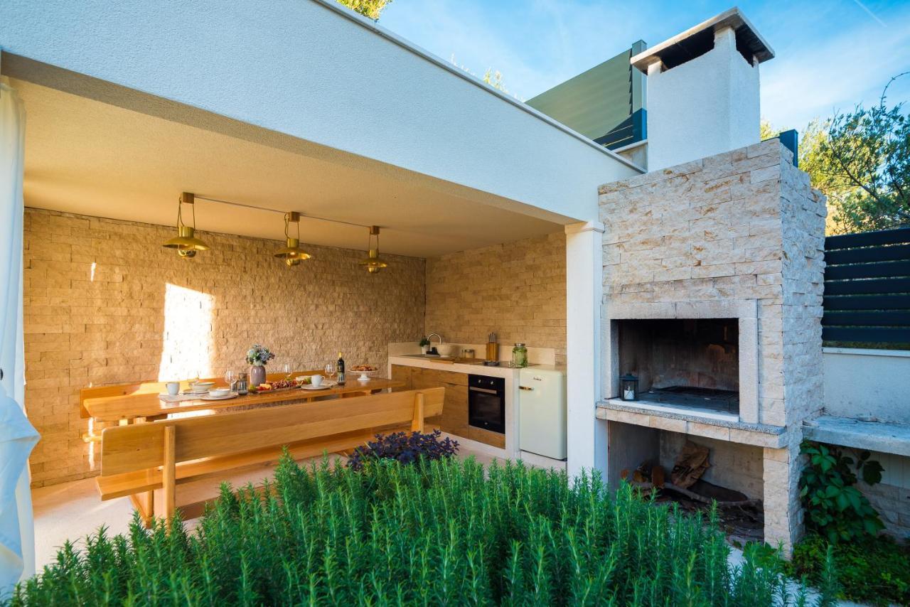 Villa Vruja Pisak Exterior foto